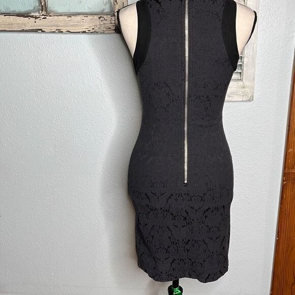 Guess Black Sleeveless Zip Up Floral Lace Women's Bodycon Dress Size Small - Picture 9 of 13